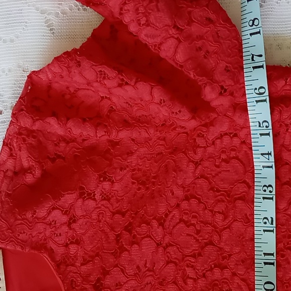 Alice + Olivia Red Pasha Lace Long Sleeve Blouse Size Small Eyelash Cuffs & Hem - Picture 15 of 16